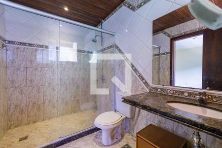 Casa para alugar com 400m², 3 quartos e 5 vagas Casa para alugar com 400m², 3 quartos e 5 vagasBanheiro Suíte 1