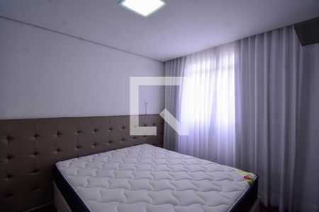 Quarto 1 de apartamento para alugar com 3 quartos, 160m² em João Pinheiro, Belo Horizonte