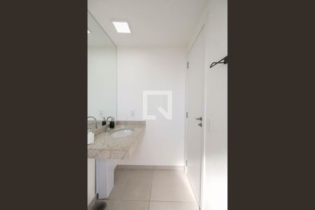 Apartamento à venda com 70m², 2 quartos e 1 vaga Apartamento à venda com 70m², 2 quartos e 1 vagaBanheiro da Suíte