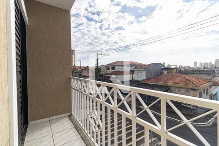 Casa à venda com 200m², 3 quartos e 4 vagas Casa à venda com 200m², 3 quartos e 4 vagasVaranda da Suíte 1