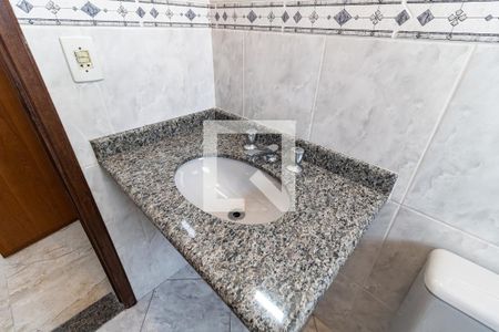 Casa à venda com 200m², 3 quartos e 4 vagas Casa à venda com 200m², 3 quartos e 4 vagasBanheiro da Suíte 2