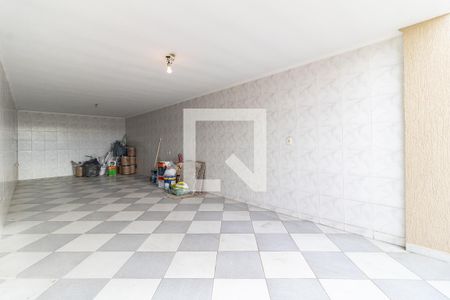 Casa à venda com 200m², 3 quartos e 4 vagas Casa à venda com 200m², 3 quartos e 4 vagasGaragem