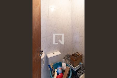 Casa à venda com 200m², 3 quartos e 4 vagas Casa à venda com 200m², 3 quartos e 4 vagasBanheiro de Serviço