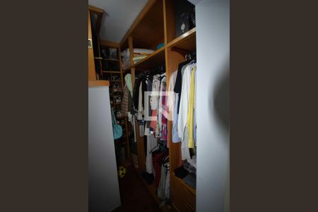 Casa à venda com 400m², 5 quartos e 3 vagas Casa à venda com 400m², 5 quartos e 3 vagasCloset da suíte 1