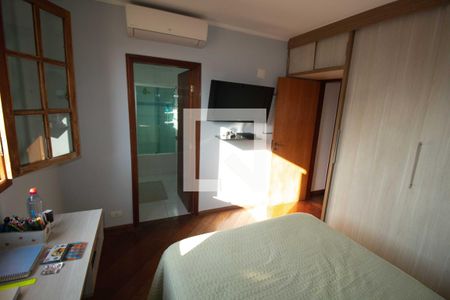 Casa à venda com 400m², 5 quartos e 3 vagas Casa à venda com 400m², 5 quartos e 3 vagasSuíte 3