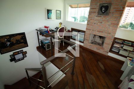 Casa à venda com 400m², 5 quartos e 3 vagas Casa à venda com 400m², 5 quartos e 3 vagasEscritório