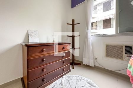 Quarto 1 de apartamento para alugar com 2 quartos, 70m² em Jardim Belmar, Guarujá