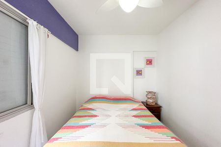 Quarto 1 de apartamento para alugar com 2 quartos, 70m² em Jardim Belmar, Guarujá