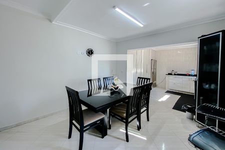 Casa à venda com 110m², 2 quartos e 2 vagasCozinha