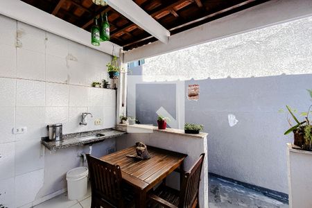 Casa à venda com 110m², 2 quartos e 2 vagasChurrasqueira