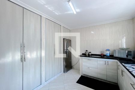 Casa à venda com 110m², 2 quartos e 2 vagasCozinha