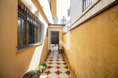 Casa à venda com 196m², 3 quartos e 3 vagasCorredor do Quintal
