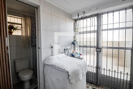 Casa à venda com 196m², 3 quartos e 3 vagasÁrea de Serviço