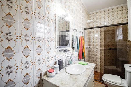 Casa à venda com 196m², 3 quartos e 3 vagasBanheiro 02 da Suíte