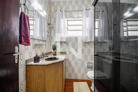 Casa à venda com 196m², 3 quartos e 3 vagasBanheiro 01