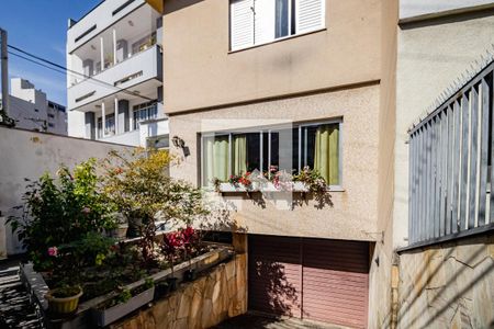 Casa à venda com 196m², 3 quartos e 3 vagasFachada da Casa