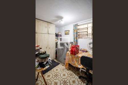 Casa à venda com 196m², 3 quartos e 3 vagasQuarto de Serviço