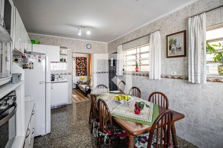 Casa à venda com 196m², 3 quartos e 3 vagasCozinha