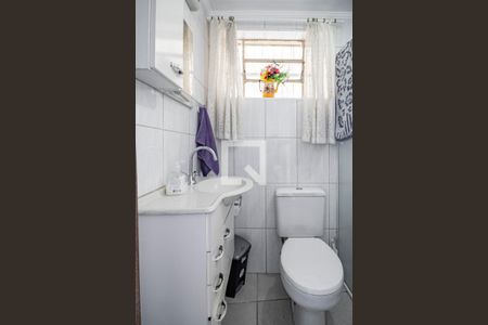 Casa à venda com 196m², 3 quartos e 3 vagasBanheiro de Serviço