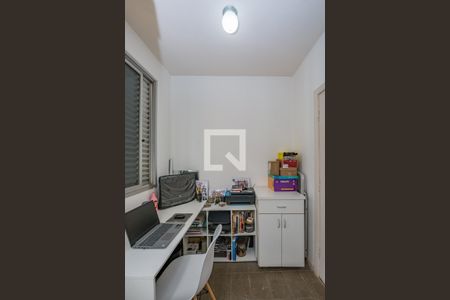 Apartamento para alugar com 107m², 2 quartos e 2 vagas Apartamento para alugar com 107m², 2 quartos e 2 vagasQuarto de Serviço - Escritório