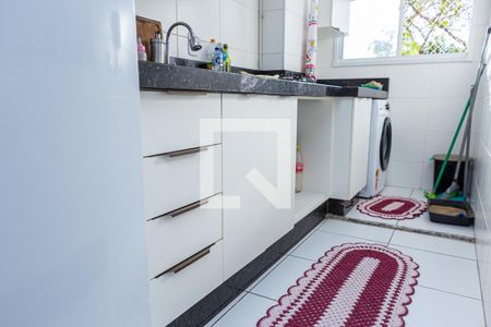Apartamento para alugar com 41m², 2 quartos e sem vaga Apartamento para alugar com 41m², 2 quartos e sem vagaCozinha - Armários
