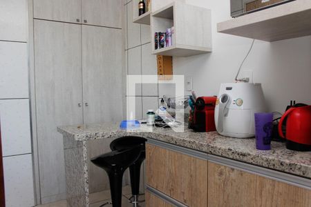 Apartamento à venda com 90m², 2 quartos e 1 vaga Apartamento à venda com 90m², 2 quartos e 1 vagaCozinha
