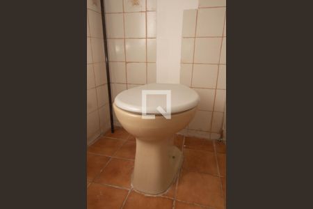 Casa para alugar com 150m², 4 quartos e 2 vagas Casa para alugar com 150m², 4 quartos e 2 vagasBanheiro