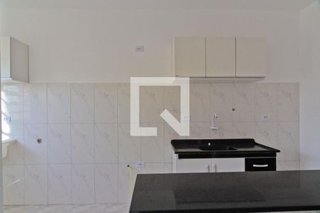 Cozinha de kitnet/studio para alugar com 0 quarto, 30m² em Vila Mangalot, São Paulo