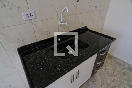 Cozinha de kitnet/studio para alugar com 0 quarto, 30m² em Vila Mangalot, São Paulo