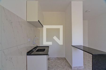 Cozinha de kitnet/studio para alugar com 0 quarto, 30m² em Vila Mangalot, São Paulo