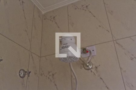 Banheiro de kitnet/studio para alugar com 0 quarto, 30m² em Vila Mangalot, São Paulo