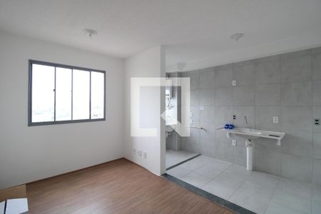 Sala e cozinha  de apartamento para alugar com 1 quarto, 39m² em Várzea da Barra Funda, São Paulo