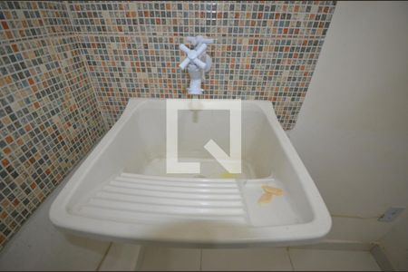 Casa à venda com 80m², 2 quartos e sem vagaÁrea de serviço