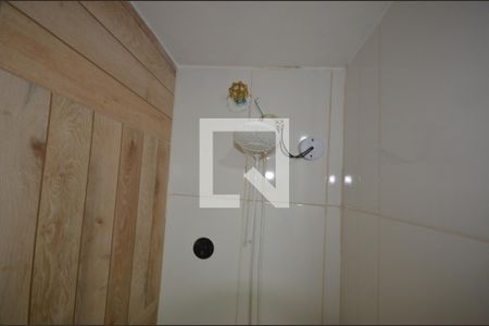 Casa à venda com 80m², 2 quartos e sem vagaBanheiro social