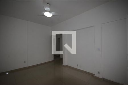 Sala de casa à venda com 2 quartos, 80m² em Vista Alegre, Rio de Janeiro