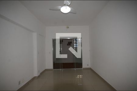 Sala de casa à venda com 2 quartos, 80m² em Vista Alegre, Rio de Janeiro