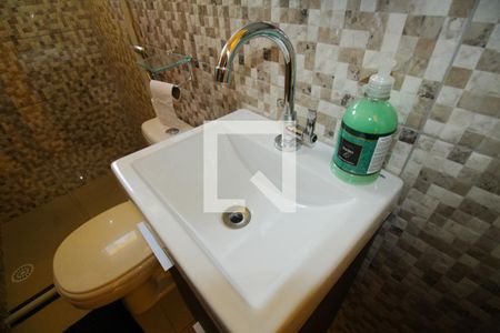 Casa à venda com 250m², 3 quartos e 4 vagasbanheiro 3