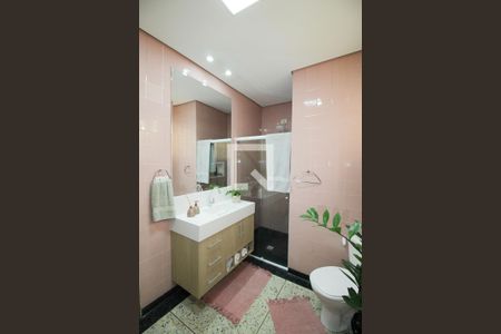 Casa à venda com 250m², 3 quartos e 4 vagasBanheiro 2