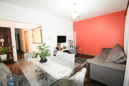 Casa à venda com 250m², 3 quartos e 4 vagasSala