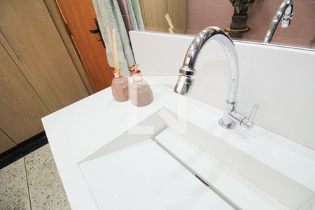 Casa à venda com 250m², 3 quartos e 4 vagasBanheiro 2