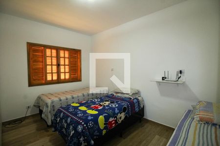 Casa à venda com 250m², 3 quartos e 4 vagasquarto 2