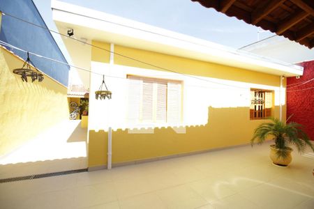 Casa à venda com 250m², 3 quartos e 4 vagasQuintal
