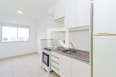 Sala/Cozinha de apartamento para alugar com 1 quarto, 27m² em Jardim Mirante, São Paulo