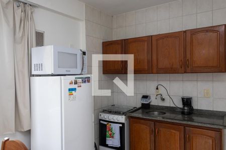 Sala - Cozinha de apartamento para alugar com 2 quartos, 39m² em Canasvieiras, Florianópolis
