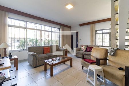 Sala de casa para alugar com 3 quartos, 160m² em Vila Santo Estefano, São Paulo