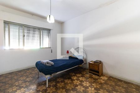Quarto 1 de casa para alugar com 3 quartos, 160m² em Vila Santo Estefano, São Paulo