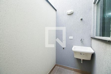 Apartamento para alugar com 46m², 2 quartos e sem vaga Apartamento para alugar com 46m², 2 quartos e sem vagaBanheiro