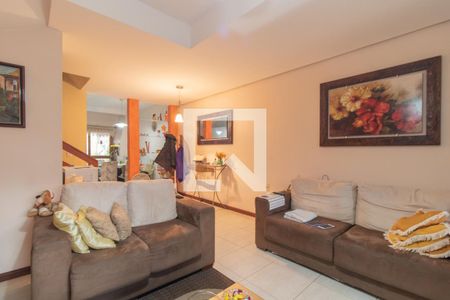 Sala de casa à venda com 2 quartos, 128m² em Vila Nova, Porto Alegre