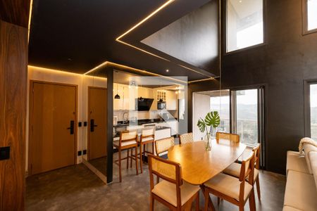 Sala de apartamento à venda com 3 quartos, 134m² em Empresarial 18 do Forte, Barueri