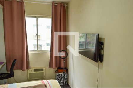 Quarto 1 de apartamento para alugar com 2 quartos, 50m² em Pechincha, Rio de Janeiro